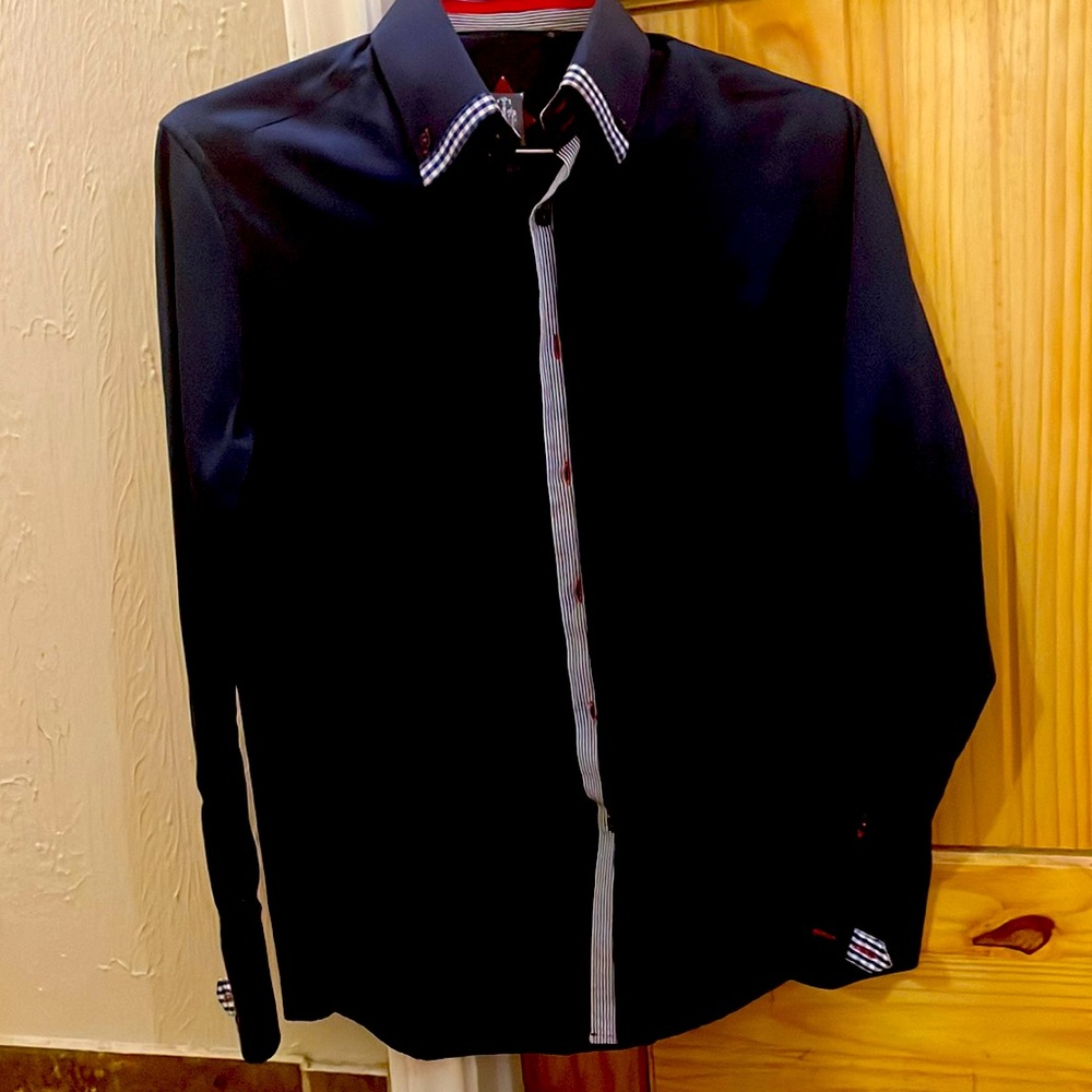 Navy blue polyester shirt size Small. Made by TM Exposure